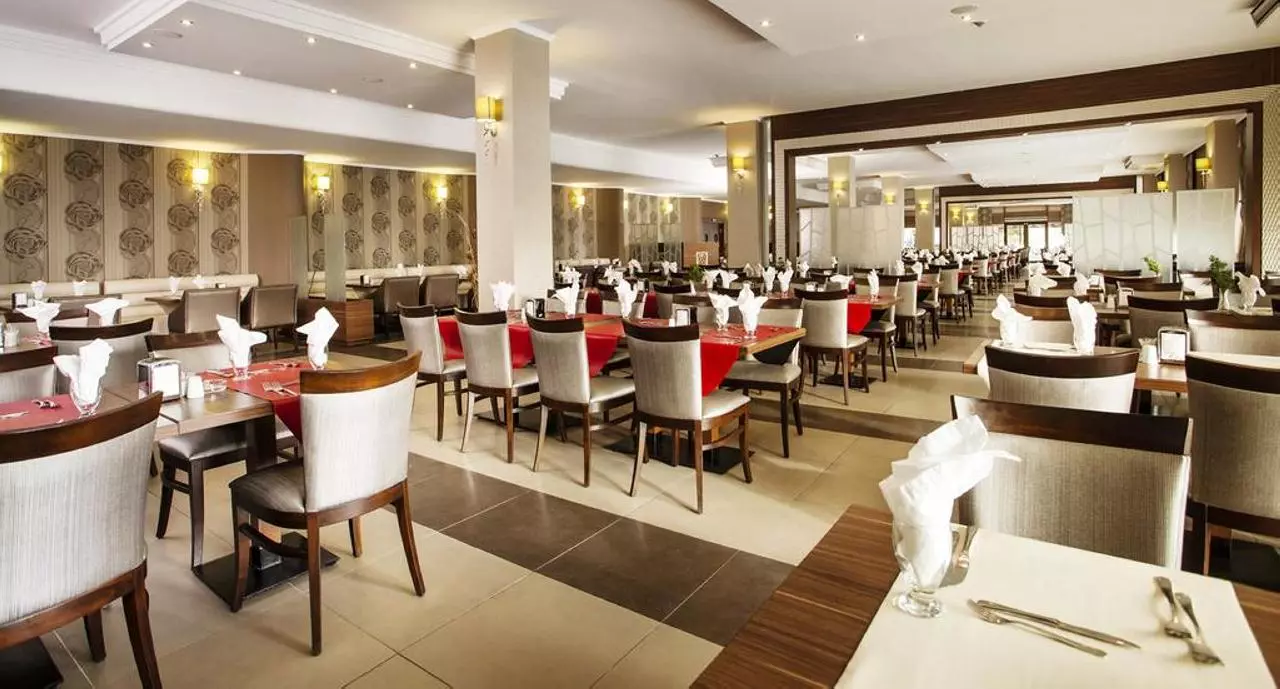 TUSANBEACH_SHABAVIZ (5).jpg